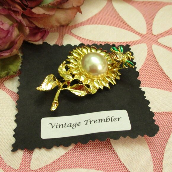 VINTAGE Flower Bee TREMBLER Brooch ~Flower Insect Rhinestone PearlJiggler Brooch - Picture 11 of 15